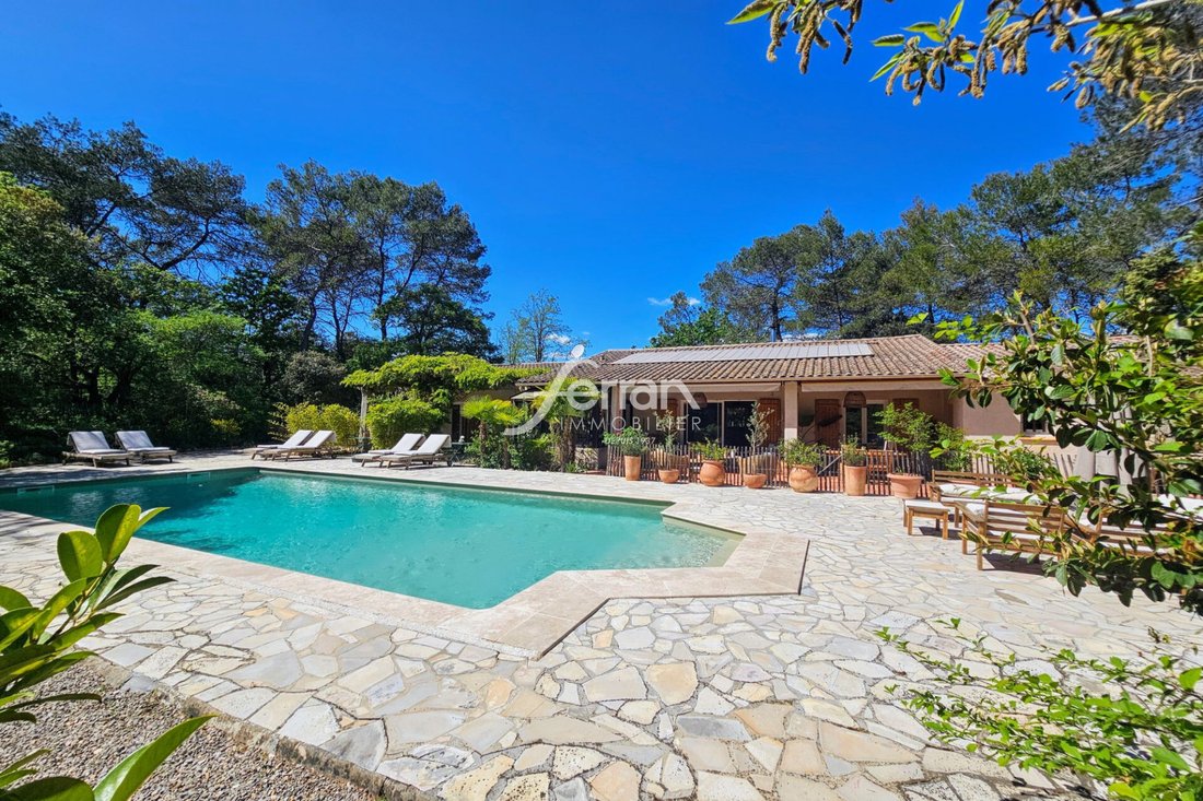Villa in Centre, Les Arcs, France 1 - 15397358