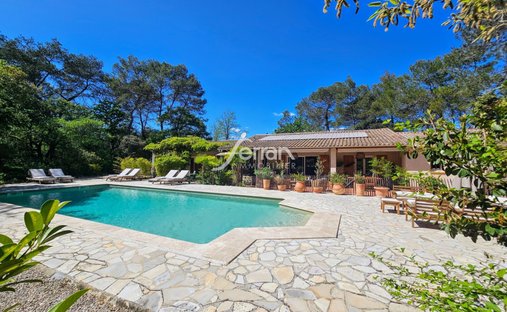 Villa in Centre, Les Arcs, France 1