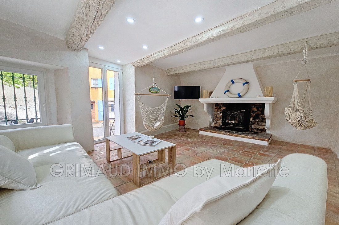 Villa in La Garde-Freinet, Provence-Alpes-Côte d'Azur, France 1 - 14149648