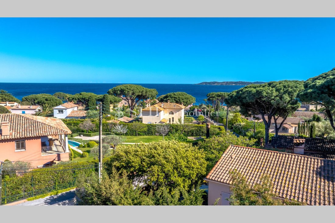 Villa in Ville-Les Saquedes-Le Bouillonnet, Sainte-Maxime, France 1 - 12627134
