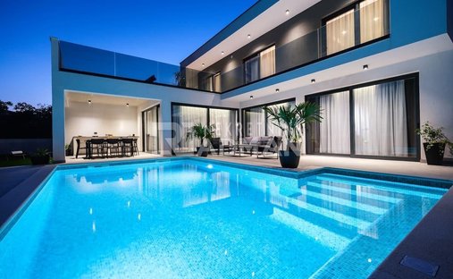 House in Kastel Novi, Split-Dalmatia County, Croatia 1