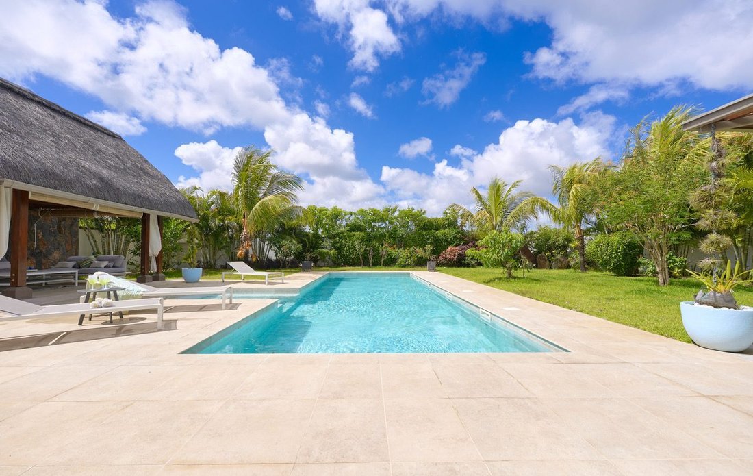 Villa in Grand Baie, Rivière du Rempart District, Mauritius 3 - 15704973