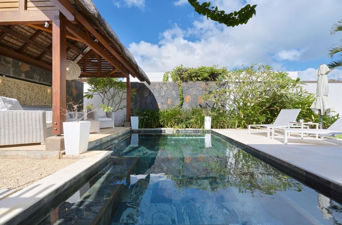 Villa in Grand Baie, Rivière du Rempart District, Mauritius 2 - 15704305