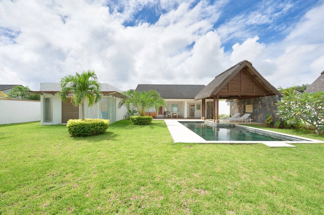 Villa in Grand Baie, Rivière du Rempart District, Mauritius 2 - 15703985