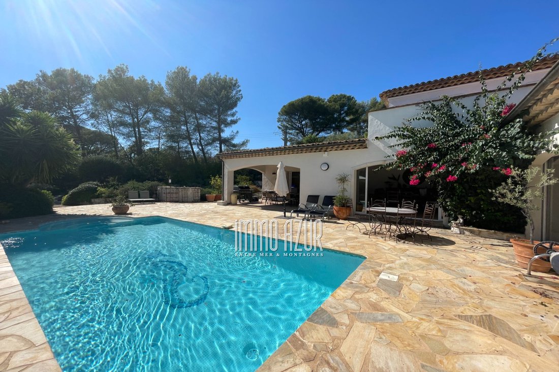 Villa in Tourrettes-sur-Loup, Provence-Alpes-Côte d'Azur, France 4 - 14852510
