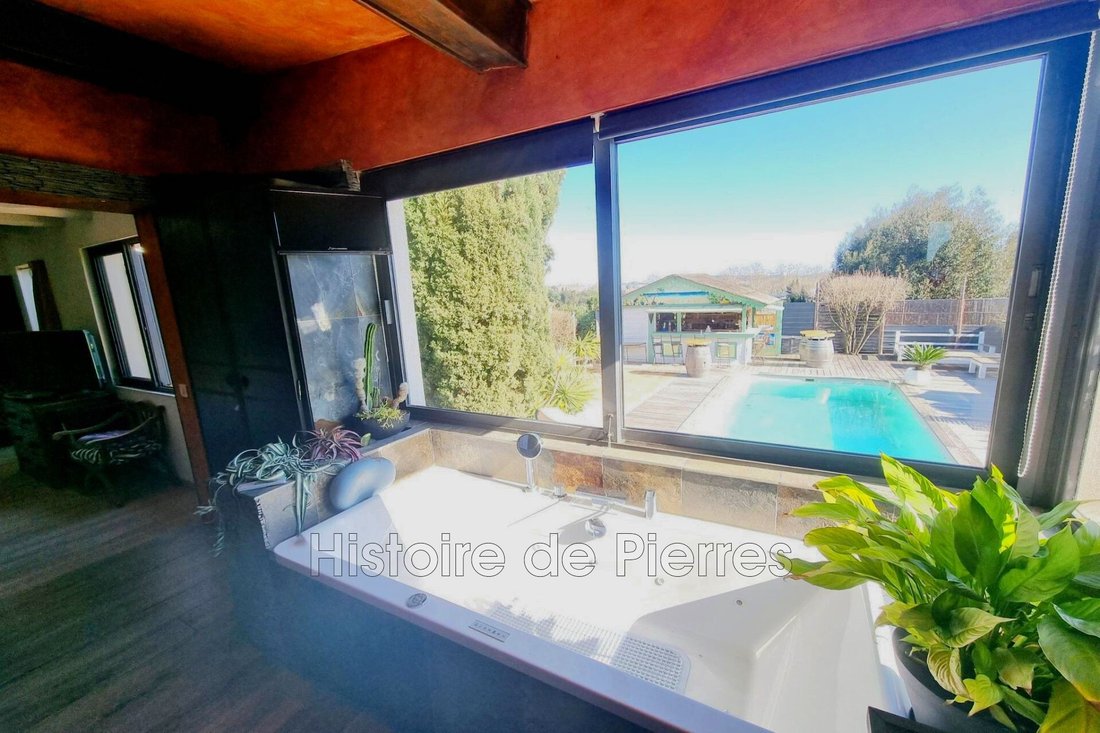 Villa in Grimaud, Provence-Alpes-Côte d'Azur, France 1 - 14155986