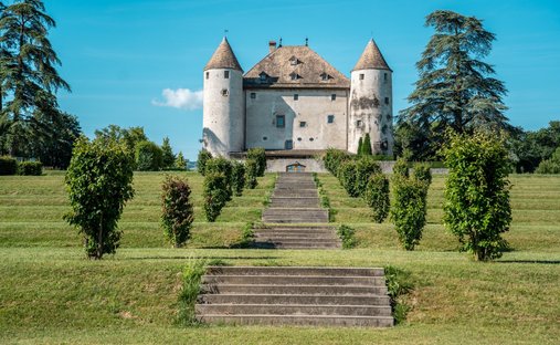House in Lully, Auvergne-Rhône-Alpes, France 1