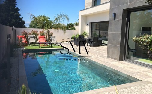 Villa a Cooperativa, Agde, Francia 1