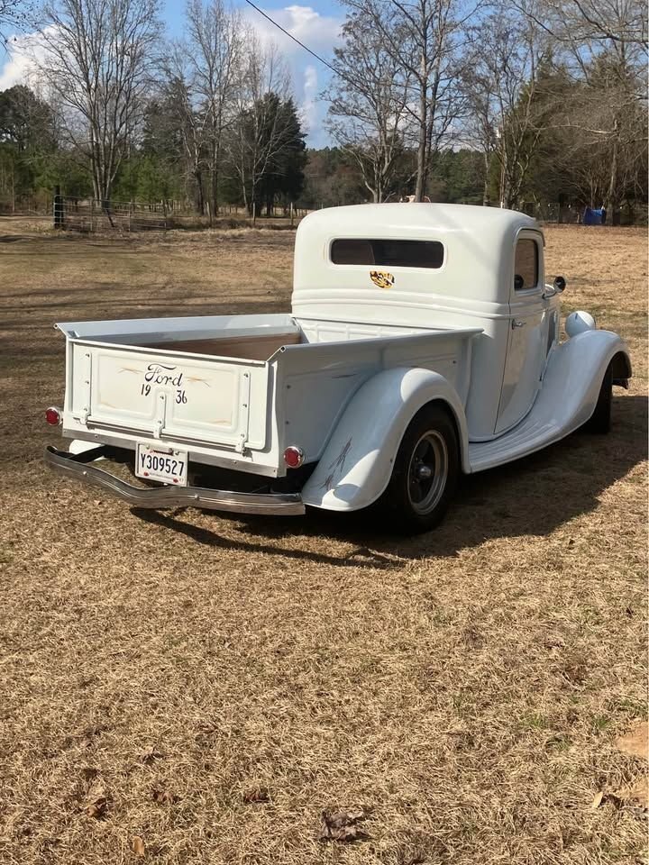 Pickup in Glendale, United States 4 - 15701295
