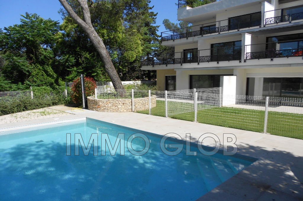 Apartment in Jardins de la Fontaine, Nimes, France 1 - 12626925