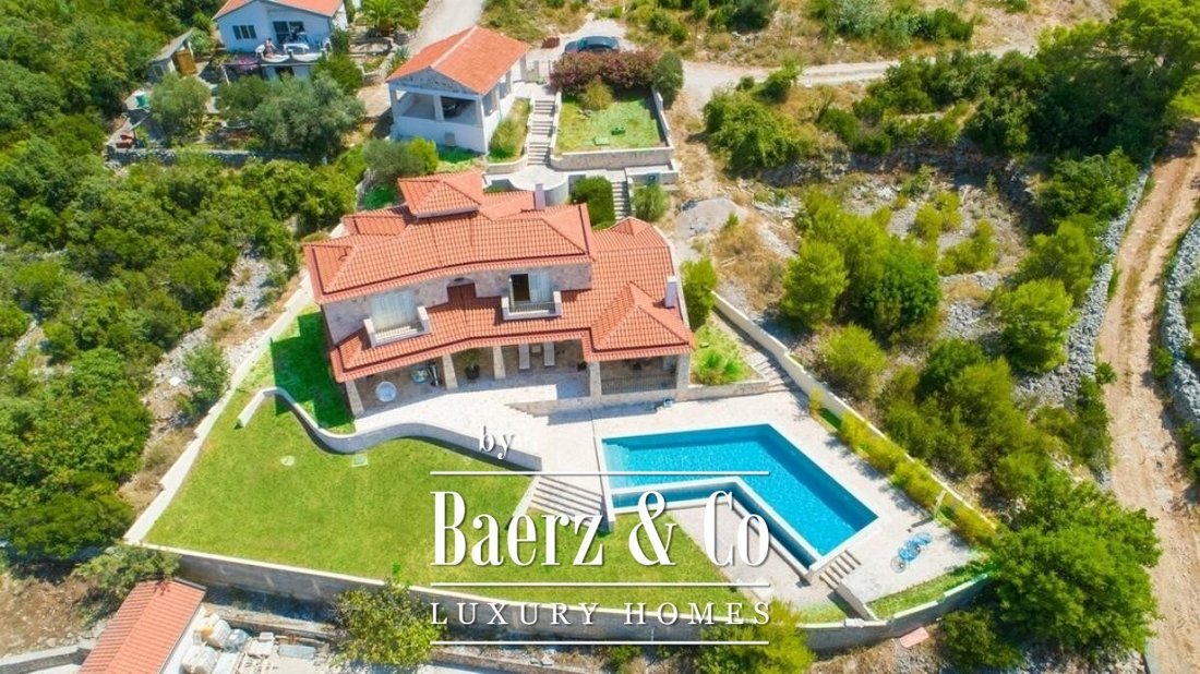Villa in Herceg Novi, Herceg Novi, Montenegro 2 - 15700913