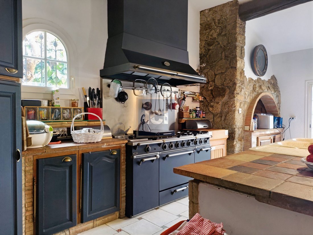 Villa in Le Plan-de-la-Tour, Provence-Alpes-Côte d'Azur, France 3 - 15703704