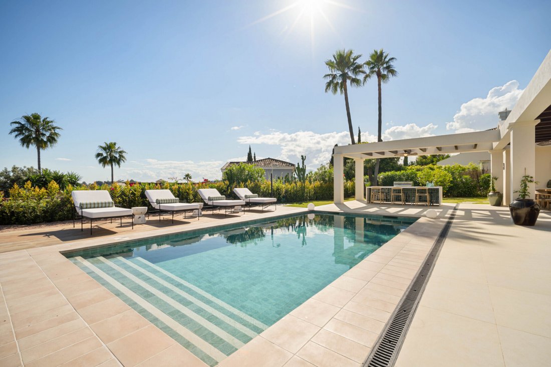 Villa in Nueva Andalucia, Marbella, Spain 2 - 15701405