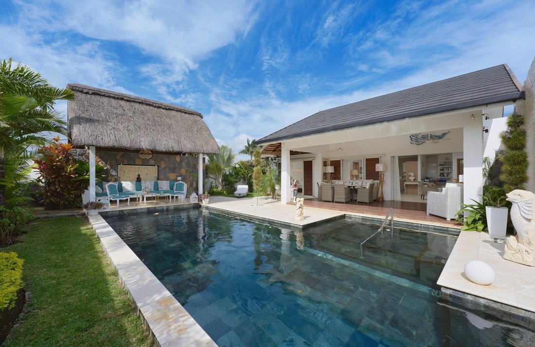 Villa in Grand Baie, Rivière du Rempart District, Mauritius 1 - 15704462