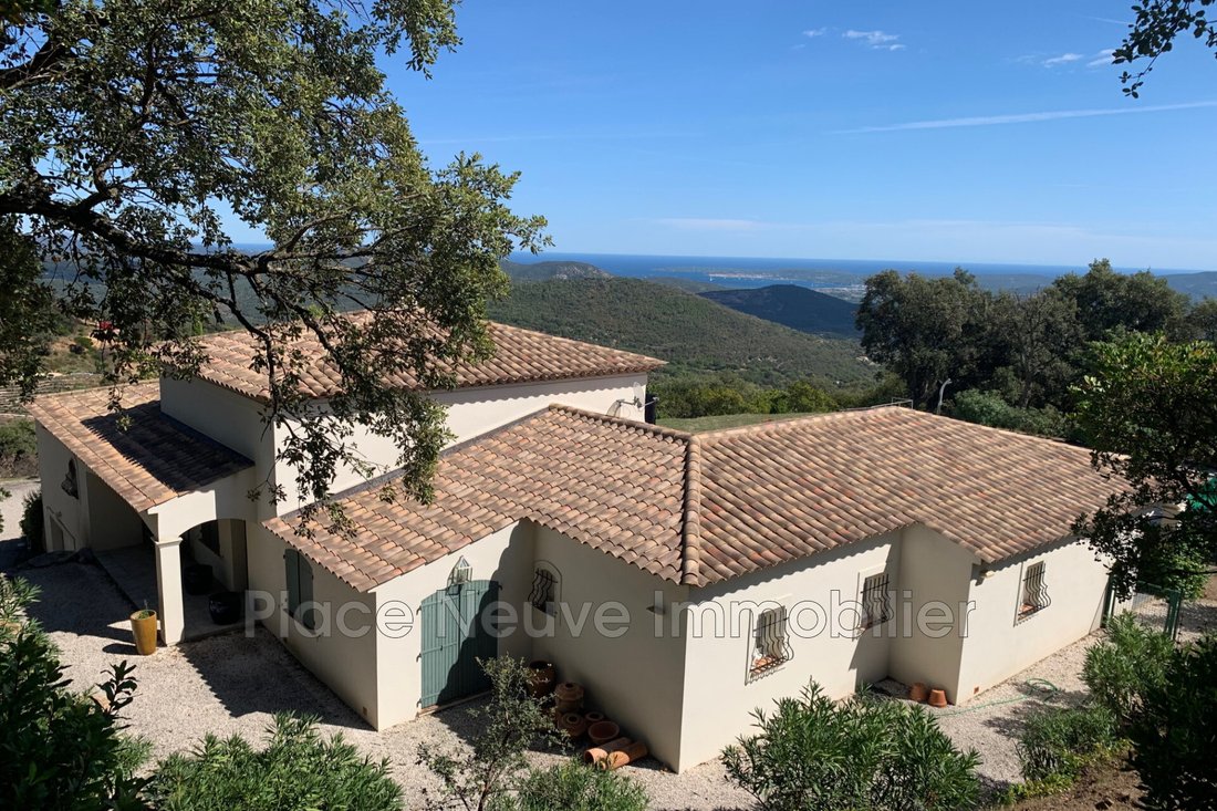 Villa in La Garde-Freinet, Provence-Alpes-Côte d'Azur, France 1 - 12711613