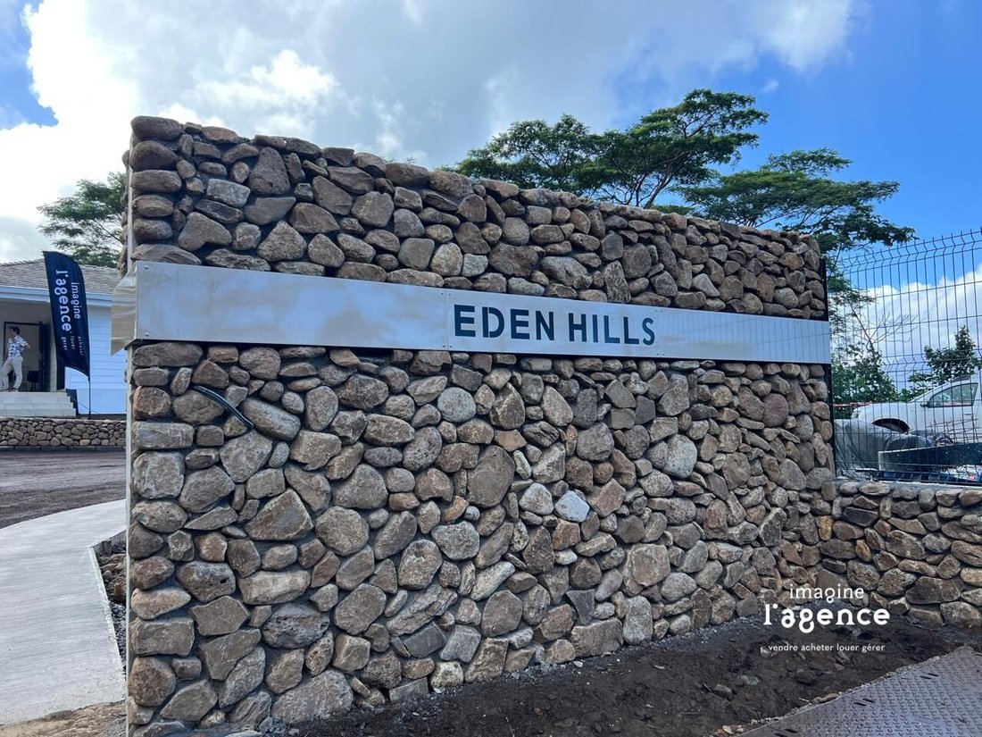 Land in Teva I Uta, Windward Islands, French Polynesia 2 - 15706767