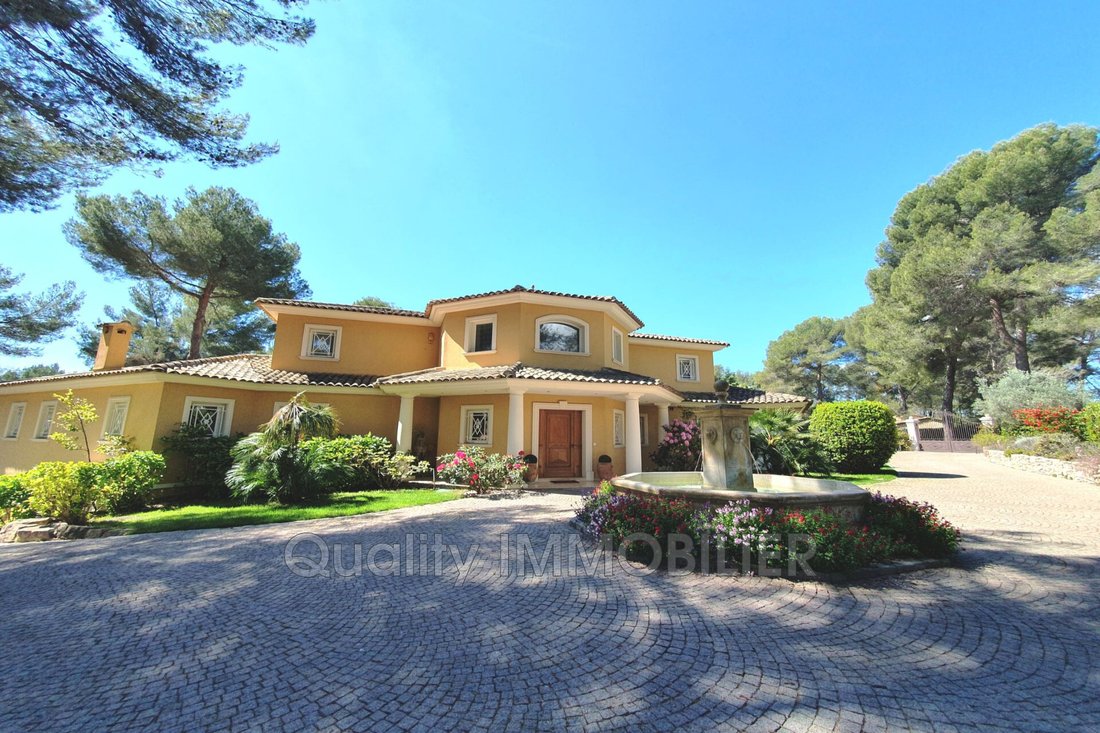 Villa in Mougins, Provence-Alpes-Côte d'Azur, France 1 - 15059398