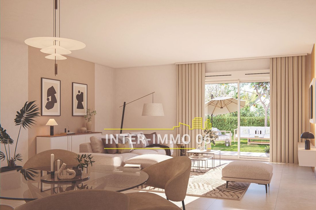 Villa in Saint-Laurent-du-Var, Provence-Alpes-Côte d'Azur, France 3 - 15701086