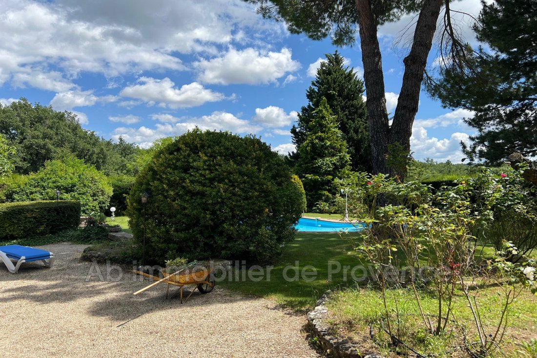 Villa in Cucuron, Provence-Alpes-Côte d'Azur, France 3 - 15613130