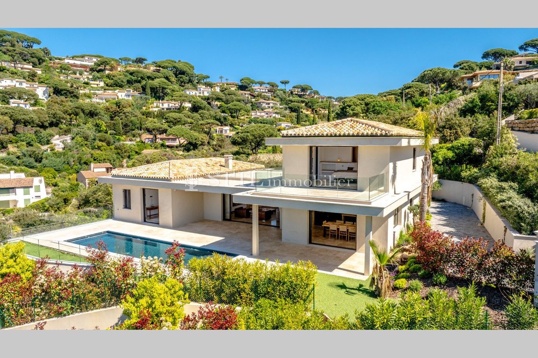 Villa in Ville-Les Saquedes-Le Bouillonnet, Sainte-Maxime, France 1 - 12628088