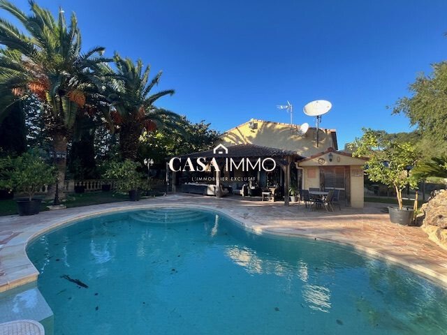 Country House in Hyeres, Provence-Alpes-Côte d'Azur, France 5 - 15705501