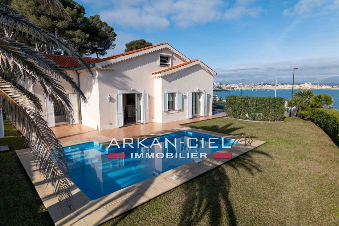 Villa in Juan les Pins-Gallice, Antibes, France 1 - 14256333