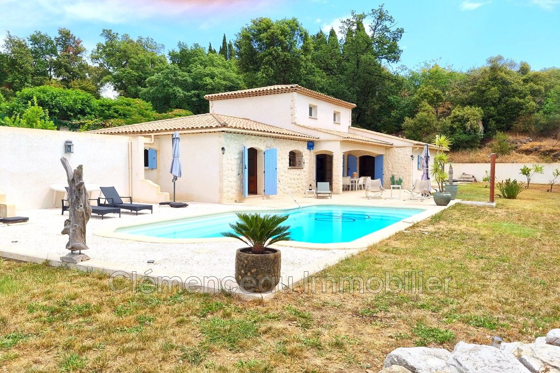 Villa in Nord, Roquefort-les-Pins, France 1 - 12627513