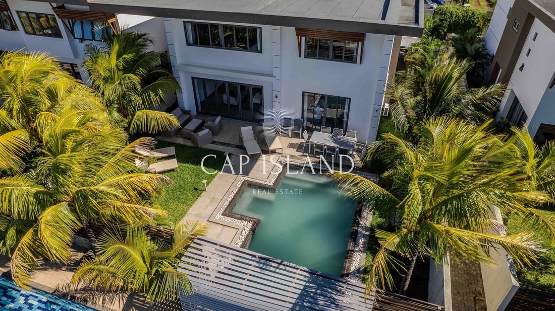Villa in The Vale, Rivière du Rempart District, Mauritius 1 - 15698094