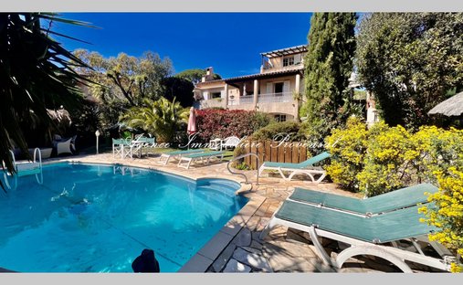 Villa in Ville-Les Saquedes-Le Bouillonnet, Sainte-Maxime, France 1