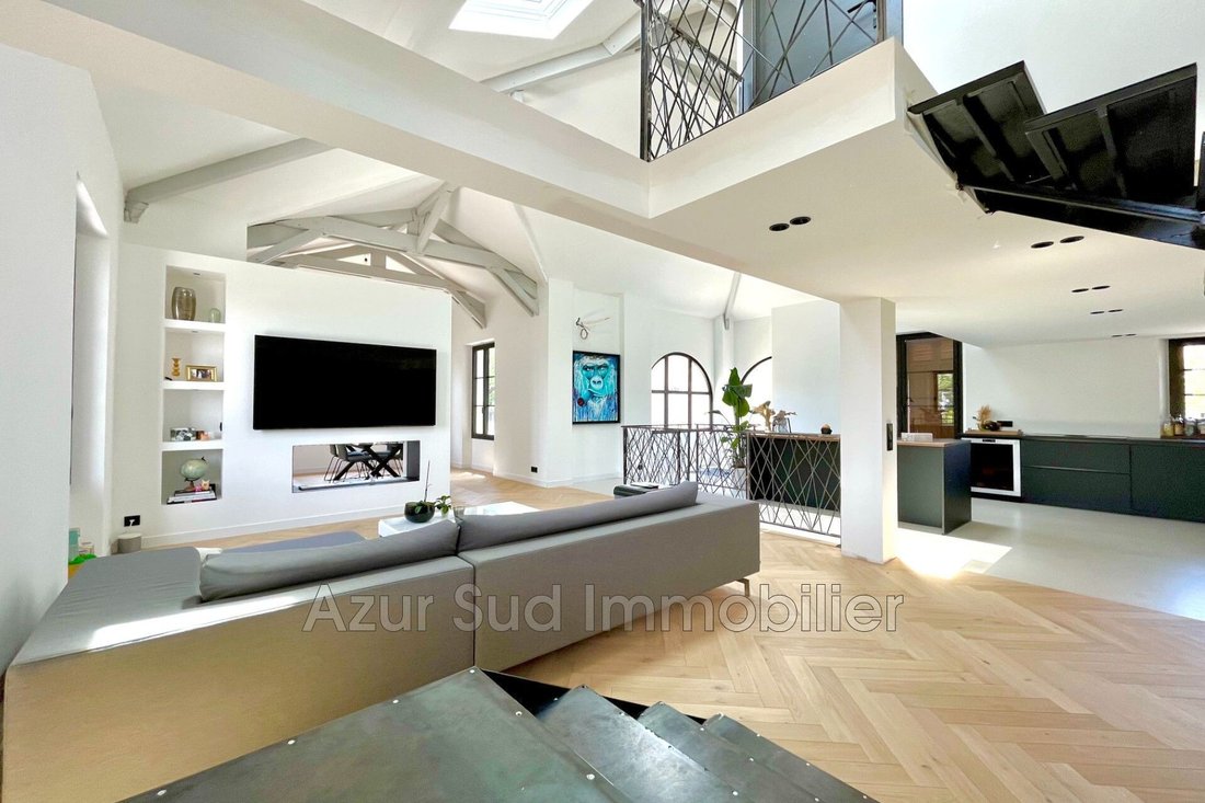 Villa in Vieille Ville, Antibes, France 1 - 13142697