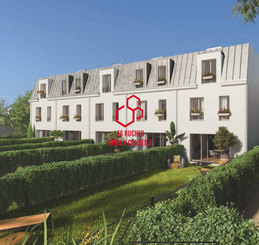 House in Neuilly-Plaisance, Ile-de-France, France 1 - 15705646