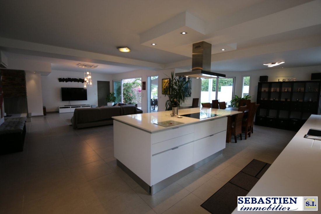 House in Exterieurs, Frejus, France 3 - 15703355