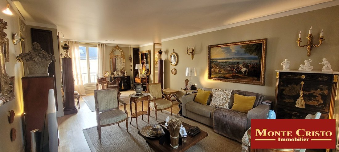 Apartment in Domaine National du Château, Versailles, France 1 - 15703655