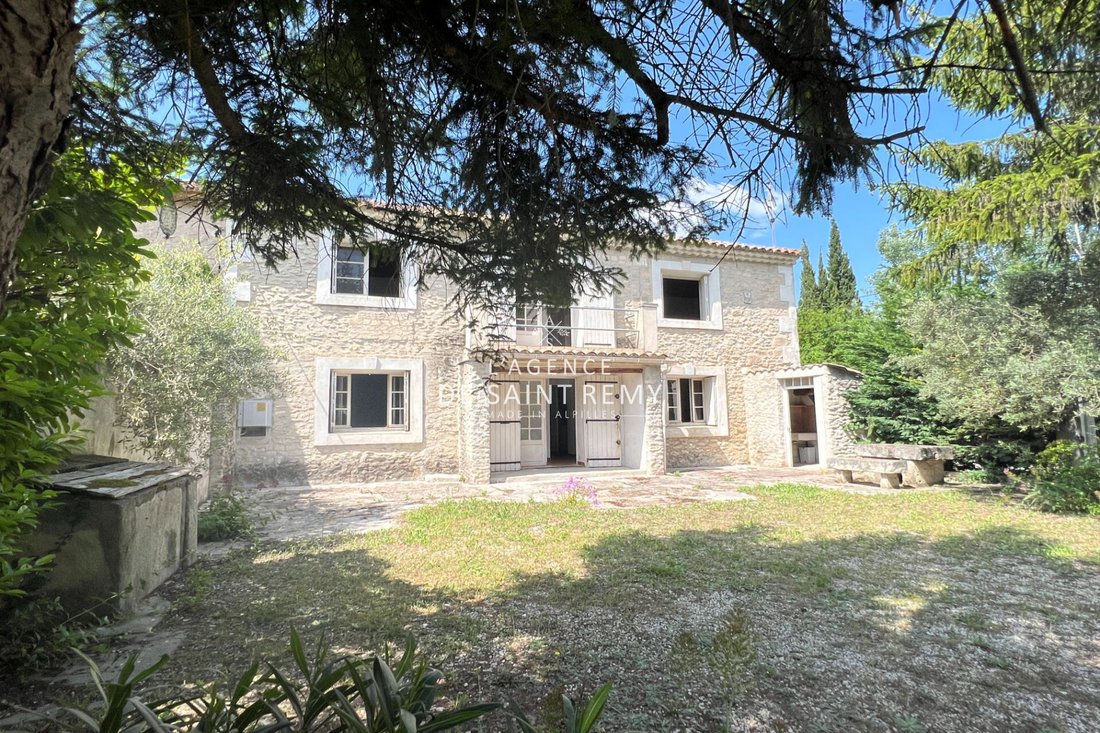 Villa in Saint-Rémy-de-Provence, Provence-Alpes-Côte d'Azur, France 1 - 12928073