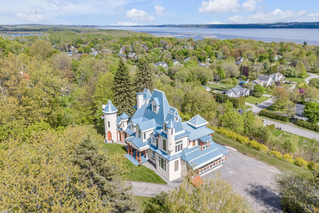 House in Saint-Joachim, Quebec, Canada 1 - 15176434