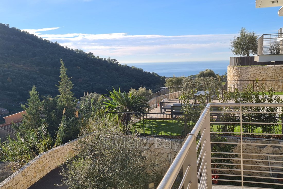 Villa in La Turbie, Provence-Alpes-Côte d'Azur, France 1 - 13686155
