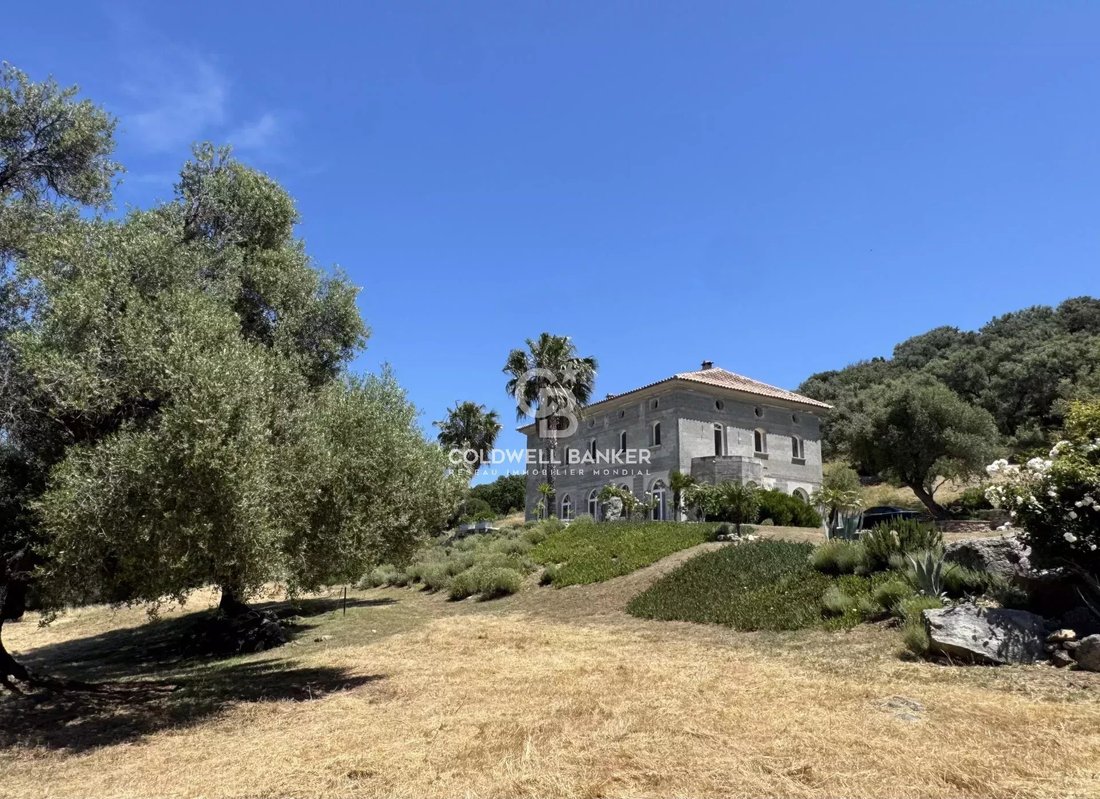 House in L'Île-Rousse, Corsica, France 3 - 15461736