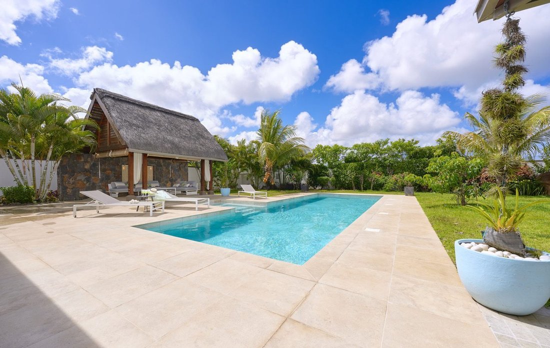 Villa in Grand Baie, Rivière du Rempart District, Mauritius 5 - 15704973