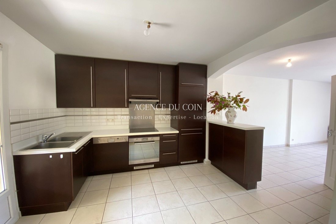 Villa a Gassin, Provenza-Alpi-Costa Azzurra, Francia 1 - 12627072
