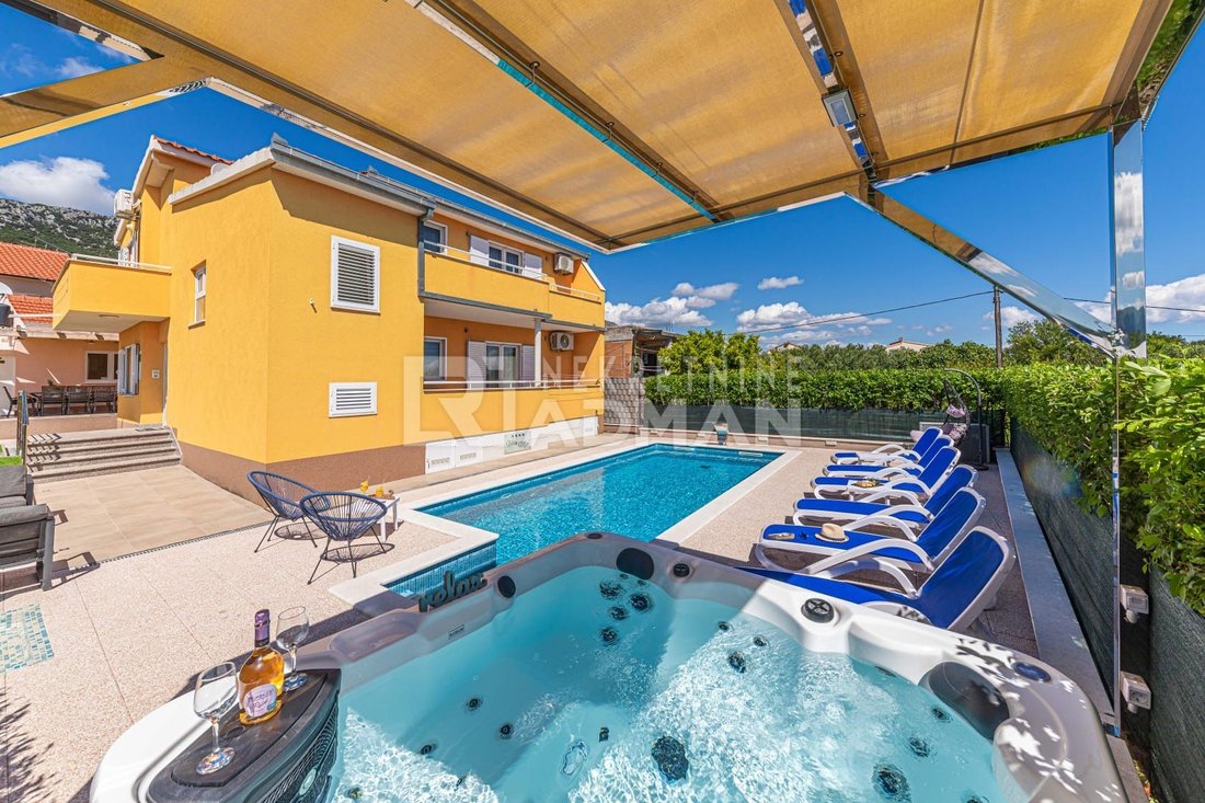 House in Kastel Luksic, Split-Dalmatia County, Croatia 2 - 14222680