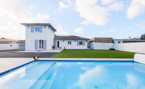 House in Le Teich, Nouvelle-Aquitaine, France 1