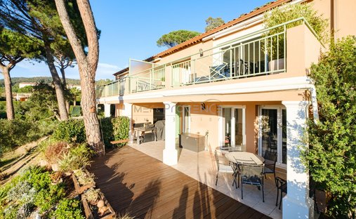 Villa in Ville-Les Saquedes-Le Bouillonnet, Sainte-Maxime, France 1