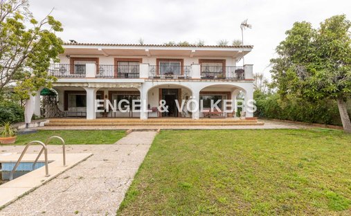 Casa di campagna a Sanlúcar la Mayor, Andalusia, Spagna 1