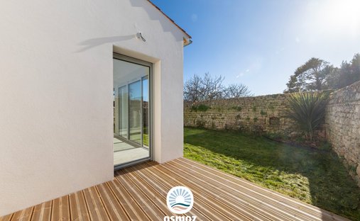 House in Sainte-Marie-de-Ré, Nouvelle-Aquitaine, France 1