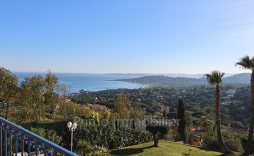 Villa in Ville-Les Saquedes-Le Bouillonnet, Sainte-Maxime, France 1