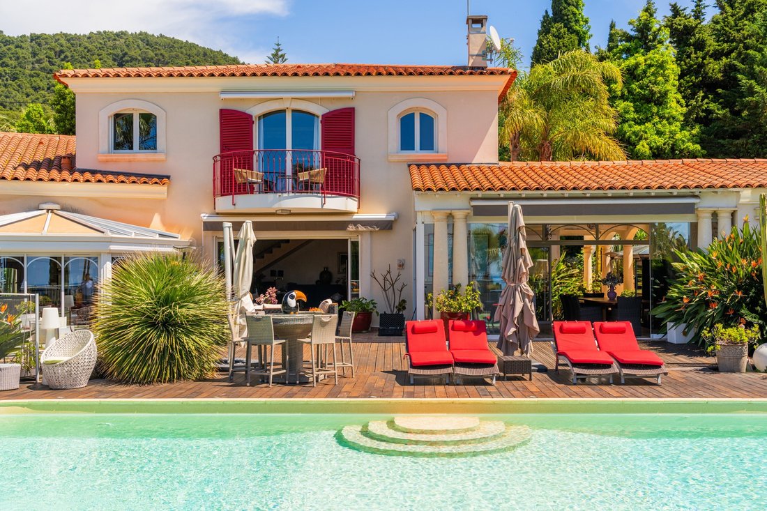 House in Carqueiranne, Provence-Alpes-Côte d'Azur, France 5 - 15699634