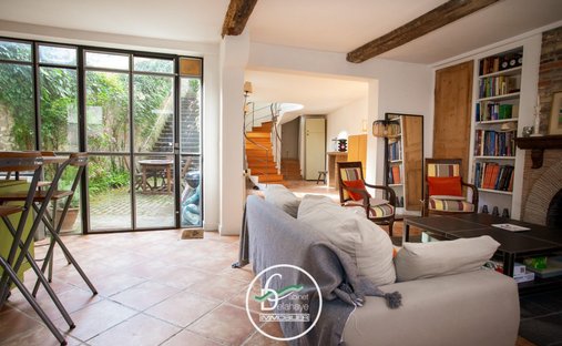 Castle for Sale in Saint-Valery-sur-Somme, Hauts-de-France, France