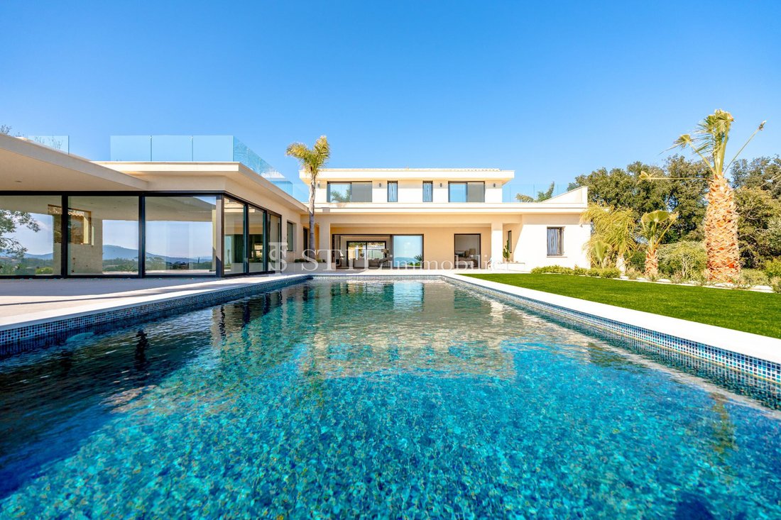 Villa in Ville-Les Saquedes-Le Bouillonnet, Sainte-Maxime, France 1 - 13970188