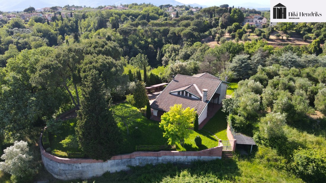 Villa in Montecalvoli, Tuscany, Italy 4 - 15699615