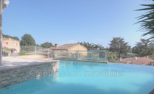 Villa in Val de Cagne-Colline Route de Vence, Cagnes-sur-Mer, France 1